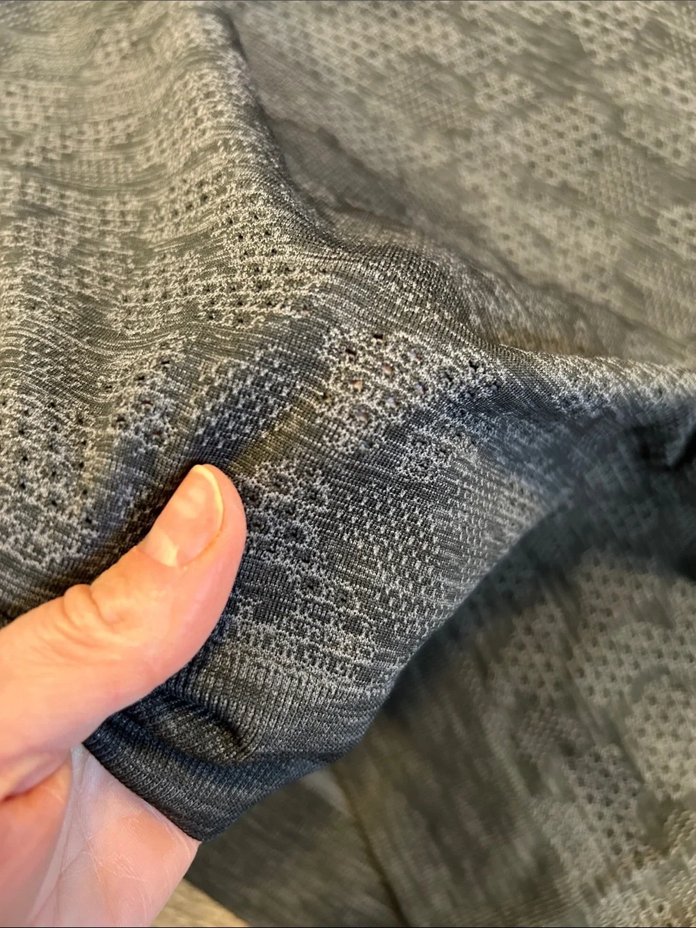 Lululemon Swiftly Tech Long Sleeve Crew Neck Top Gray Camo Size 8